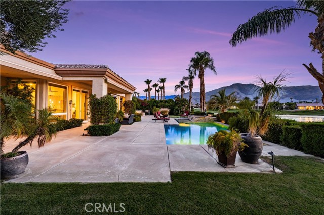 56102 Baltusrol, La Quinta CA: https://media.crmls.org/medias/03dbc1ce-0fac-41d0-a098-a07002609276.jpg