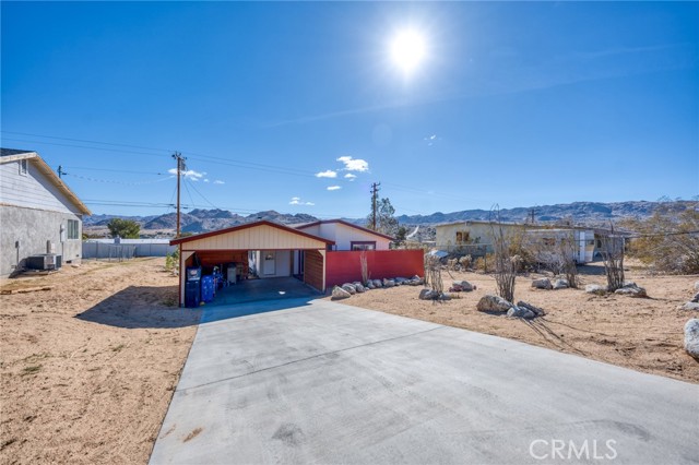 Detail Gallery Image 3 of 37 For 6127 Panorama St, Joshua Tree,  CA 92252 - 3 Beds | 2 Baths