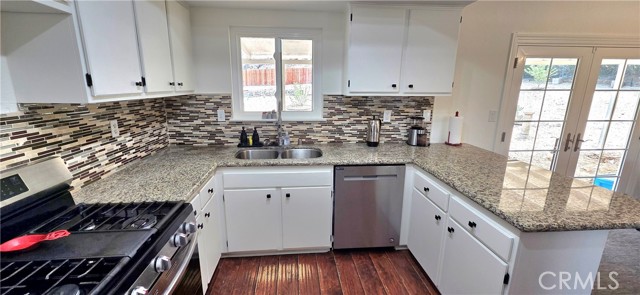 Detail Gallery Image 7 of 27 For 40022 172nd St, Palmdale,  CA 93591 - 3 Beds | 2 Baths