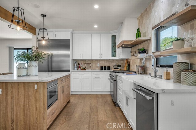5110 Greenbush Avenue, Sherman Oaks CA: https://media.crmls.org/medias/03dc68a4-c8ef-4a8a-bffb-f87b145d9a22.jpg