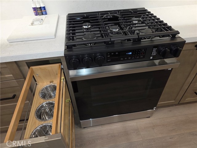 Detail Gallery Image 6 of 33 For 107 Morristown Ln, Costa Mesa,  CA 92626 - 3 Beds | 2 Baths