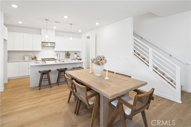 Detail Gallery Image 8 of 36 For 2352 Channel Drive #101,  Ventura,  CA 93003 - 4 Beds | 2/1 Baths