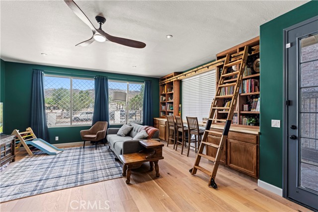 9744 Sweetwater Drive, Agua Dulce CA: https://media.crmls.org/medias/03ddda60-5a03-4d40-a1c5-c1ebbcad7de7.jpg