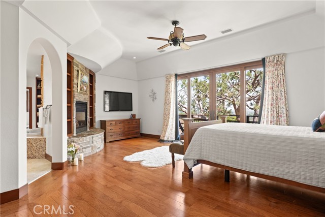 Detail Gallery Image 15 of 50 For 4117 Vanetta Pl, Studio City,  CA 91604 - 4 Beds | 4 Baths