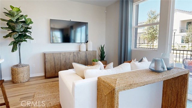 Detail Gallery Image 2 of 20 For 4323 S Gasly Paseo, Ontario,  CA 91762 - 3 Beds | 2/1 Baths