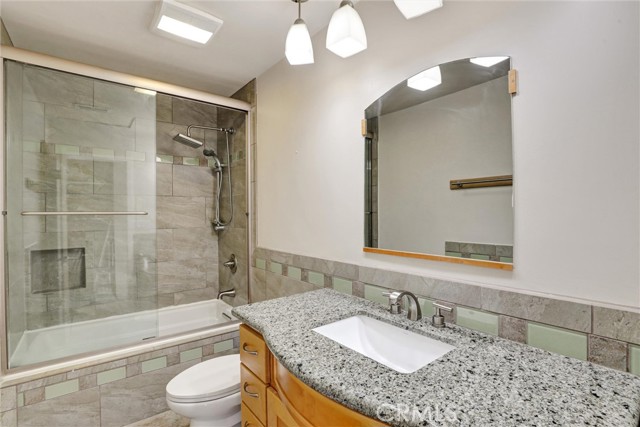 Detail Gallery Image 10 of 27 For 10772 Cobalt Ct, Fountain Valley,  CA 92708 - 3 Beds | 2/1 Baths