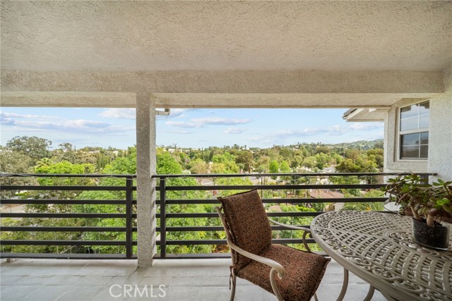 Detail Gallery Image 28 of 51 For 5156 Campo, Woodland Hills,  CA 91364 - 5 Beds | 4 Baths