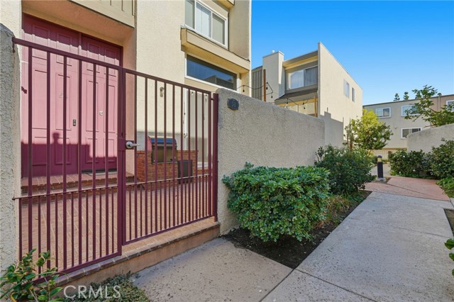 Detail Gallery Image 23 of 27 For 9950 Topanga Canyon Bld #58,  Chatsworth,  CA 91311 - 3 Beds | 2/1 Baths