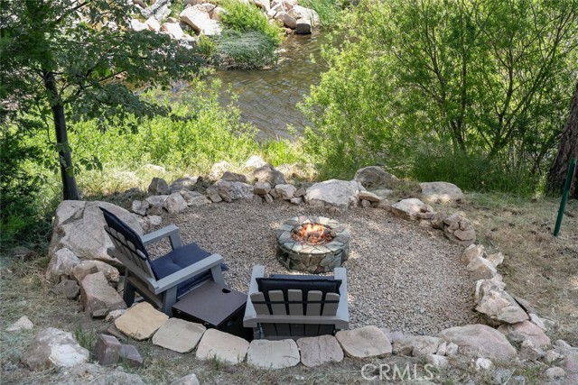 781 Brentwood Drive, Lake Arrowhead CA: https://media.crmls.org/medias/03e0d211-e4da-4f8e-a110-618f8bb163d0.jpg