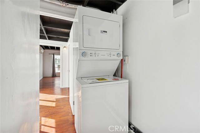 Detail Gallery Image 20 of 21 For 305 Marine, Newport Beach,  CA 92662 - 2 Beds | 1 Baths