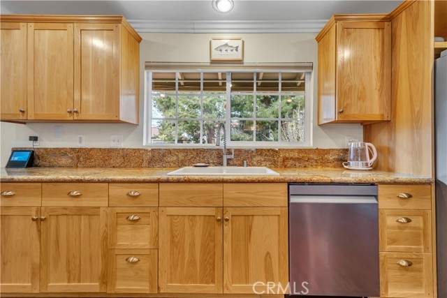 Detail Gallery Image 11 of 42 For 42815 16th, Lancaster,  CA 93534 - 4 Beds | 3 Baths