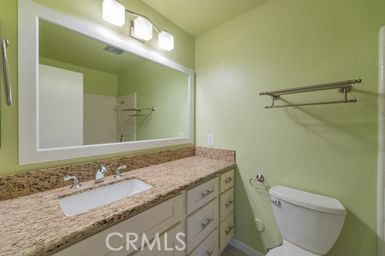 https://media.crmls.org/medias/03e1fff3-ebe0-4ad9-a3ae-63944601eef1.jpg?preset=X-Large