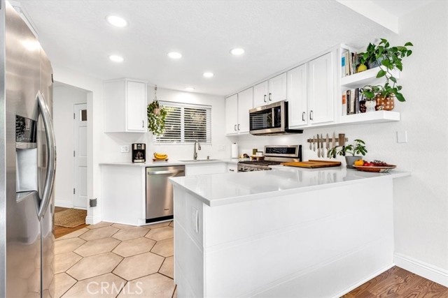 Detail Gallery Image 3 of 48 For 15 Rosewood, Aliso Viejo,  CA 92656 - 3 Beds | 2/1 Baths