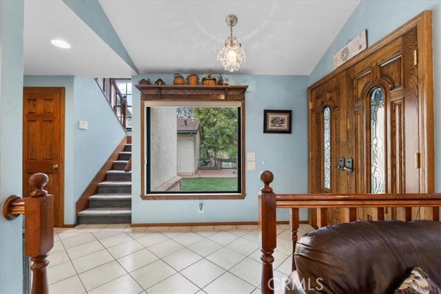 2587 Eagle Circle, Corona CA: https://media.crmls.org/medias/03e35ce1-dfbe-48aa-9d0b-35ec6be6264e.jpg
