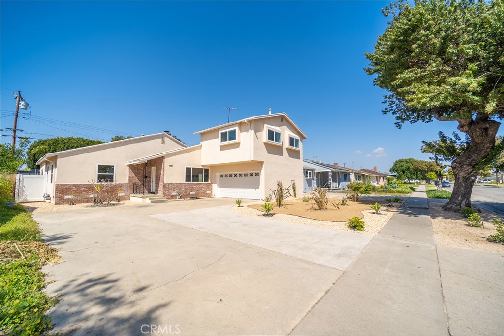 449 W Knepp Avenue, Fullerton, CA 92832