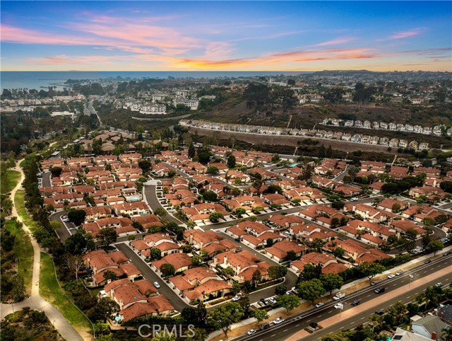 Detail Gallery Image 4 of 34 For 25702 Seaside Dr #128,  Dana Point,  CA 92629 - 3 Beds | 2/1 Baths
