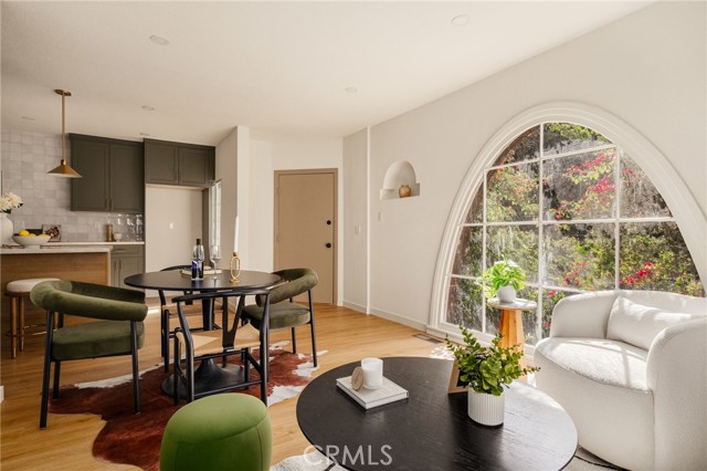 Detail Gallery Image 2 of 38 For 3517 Ellsworth, Los Angeles,  CA 90026 - 2 Beds | 1 Baths