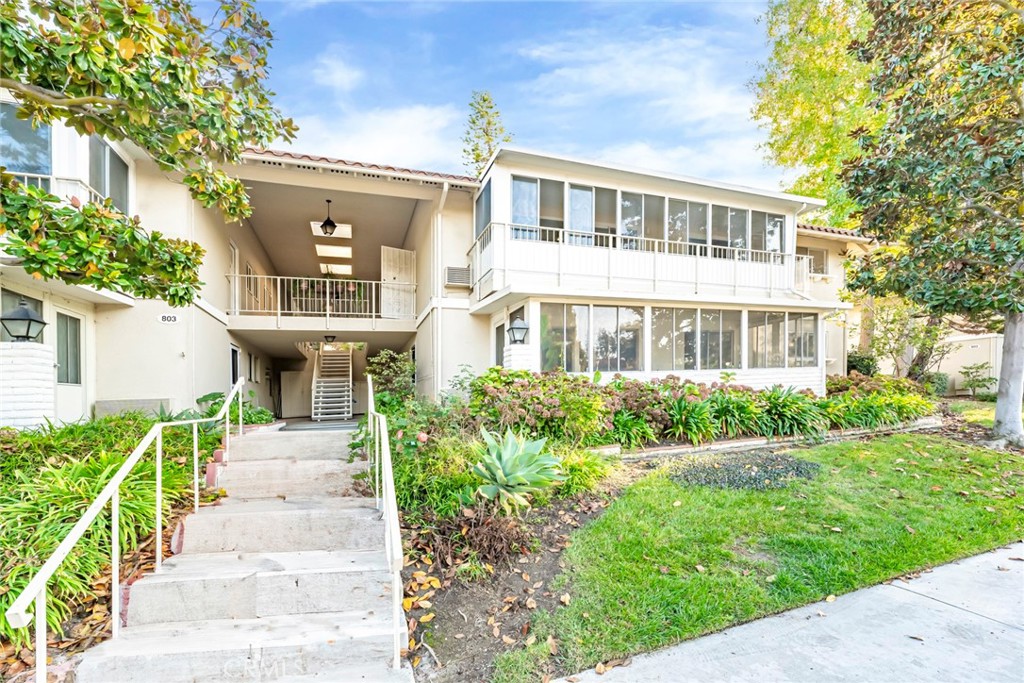 MLS #OC25255577 image #23