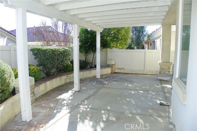 Detail Gallery Image 4 of 4 For 1041 Riviera Ct, Beaumont,  CA 92223 - 2 Beds | 2 Baths