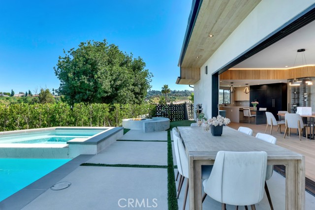 Detail Gallery Image 41 of 72 For 15641 High Knoll Rd, Encino,  CA 91436 - 5 Beds | 4/1 Baths