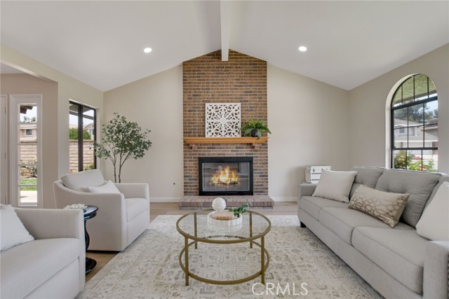 Detail Gallery Image 12 of 52 For 5697 Los Robles, La Verne,  CA 91750 - 3 Beds | 2 Baths