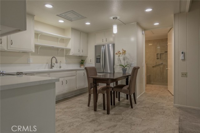 13171 St. Andrews Drive, Seal Beach CA: https://media.crmls.org/medias/03e87fe4-af67-4dbf-8952-79f9814e86e0.jpg