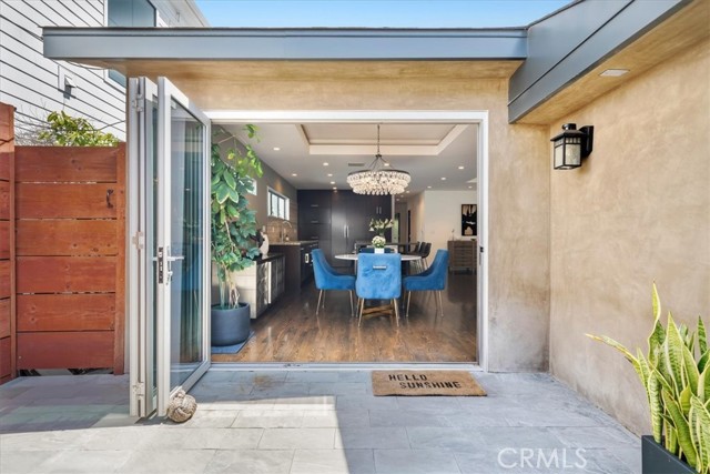 Detail Gallery Image 21 of 22 For 1049 14th St, Manhattan Beach,  CA 90266 - 3 Beds | 2 Baths