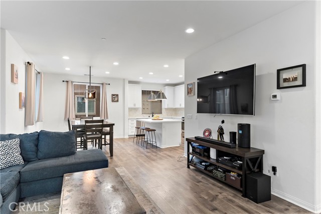 2867 Apple Court, Pomona CA: https://media.crmls.org/medias/03e93c88-ed12-483e-b8f1-28638a07a8f6.jpg