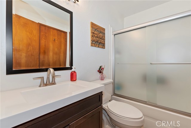 Detail Gallery Image 18 of 27 For 824 Pine Trl, Twin Peaks,  CA 92391 - 2 Beds | 2 Baths