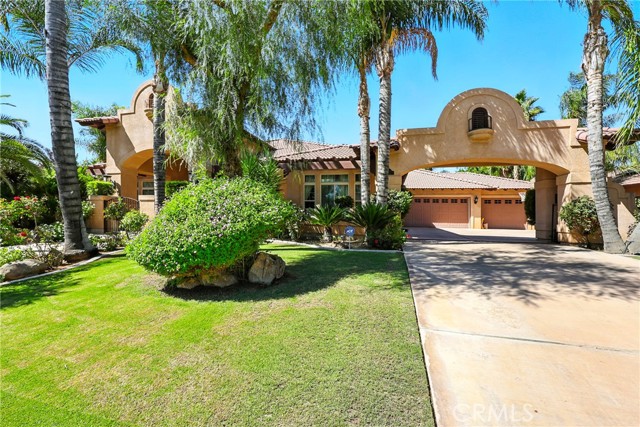 Detail Gallery Image 6 of 60 For 13204 Michaelangelo Dr, Bakersfield,  CA 93314 - 5 Beds | 3 Baths