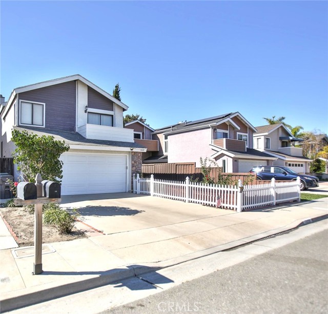 Image 3 for 1409 Lakeside Ln, Huntington Beach, CA 92648