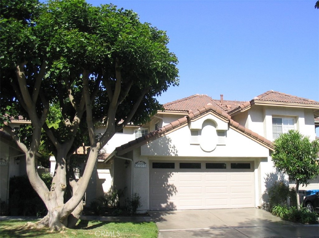 MLS #OC25114914 img 3