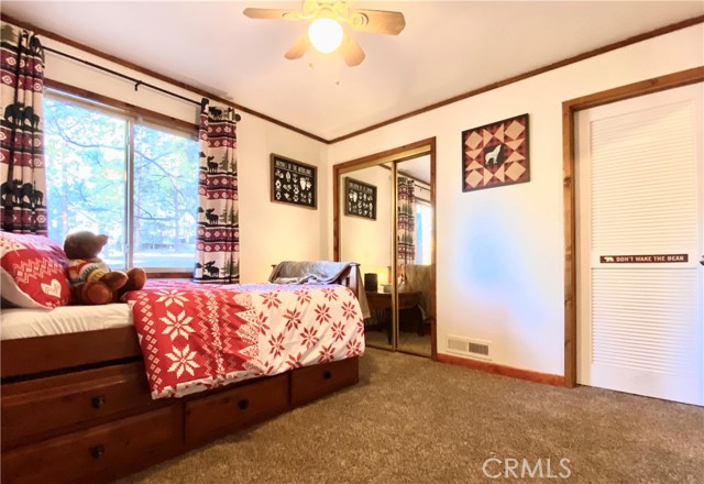 Detail Gallery Image 18 of 23 For 1008 E Country Club Bld, Big Bear City,  CA 92314 - 2 Beds | 2 Baths
