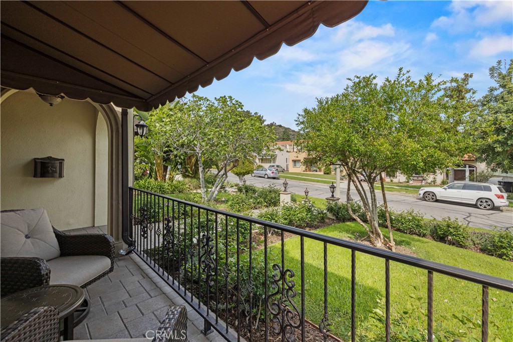1521 N Columbus Avenue Glendale img 21