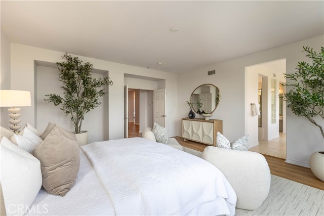 8034 E Portico, Orange CA: https://media.crmls.org/medias/03edc438-a2e1-429b-85cd-9f6f5fbd826a.jpg