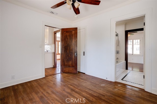 1206 N Keystone, Burbank CA: https://media.crmls.org/medias/03edf972-22b5-419f-b935-755b58f921d7.jpg