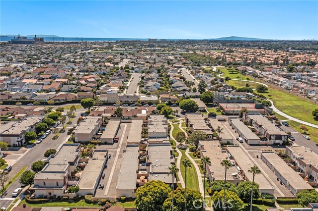 Detail Gallery Image 29 of 36 For 9745 Port Royal Cir, Huntington Beach,  CA 92646 - 2 Beds | 1/1 Baths