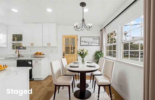 Detail Gallery Image 7 of 25 For 15320 Bledsoe, Sylmar,  CA 91342 - 3 Beds | 2 Baths