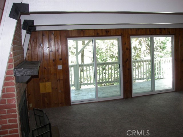 24798 Bernard Drive, Crestline CA: https://media.crmls.org/medias/03ef10d5-7eab-4d77-b123-d99efe09adae.jpg