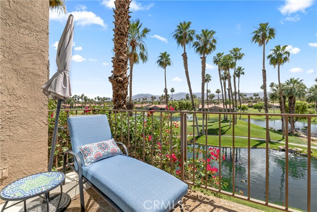 38099 Crocus Lane, Palm Desert CA: https://media.crmls.org/medias/03ef12bb-280a-47db-b0fa-0d41d0f4e8de.jpg