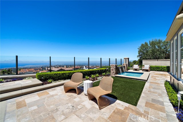 39 Sarteano Dr., Newport Coast CA: https://media.crmls.org/medias/03ef1fcb-790d-4df4-bcda-de9da56b50f0.jpg