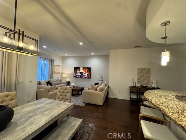 Detail Gallery Image 8 of 40 For 21 Gramercy #218,  Irvine,  CA 92612 - 2 Beds | 2/1 Baths