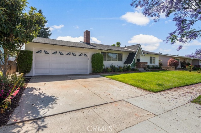 817 S Westchester Drive, Anaheim CA: https://media.crmls.org/medias/03ef7cf3-9c81-40da-86d3-34312b16d13c.jpg