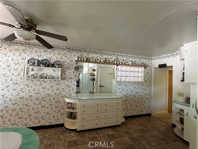 159 S Shasta S Street, Willows CA: https://media.crmls.org/medias/03ef8128-bac1-4a88-9a27-408c5fea6c82.jpg