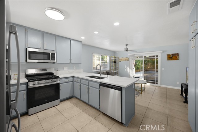 Detail Gallery Image 4 of 16 For 6584 Elderberry Ct, Rancho Cucamonga,  CA 91739 - 4 Beds | 2 Baths