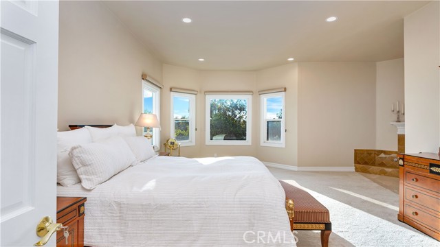 Detail Gallery Image 30 of 65 For 26051 Glen Canyon Dr, Laguna Hills,  CA 92653 - 5 Beds | 4/1 Baths