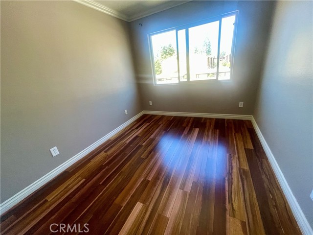 214 N Spruce Avenue, Rialto CA: https://media.crmls.org/medias/03efeb62-67f2-4129-bb50-a81051660977.jpg
