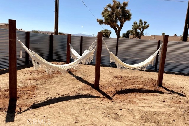 Detail Gallery Image 9 of 39 For 3706 Balsa Ave, Yucca Valley,  CA 92284 - 3 Beds | 2 Baths