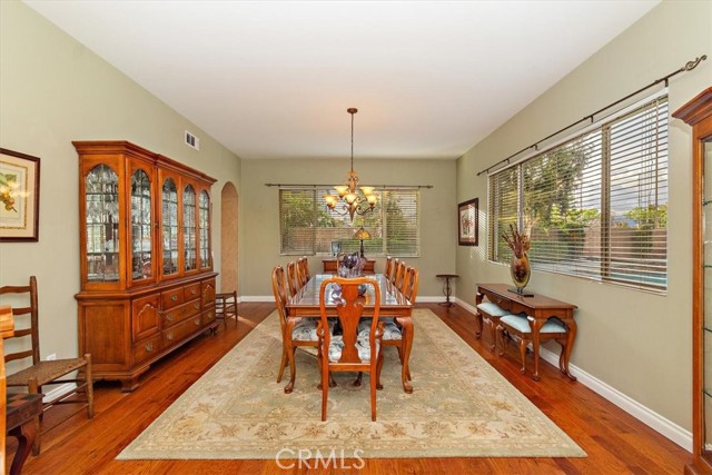 14132 Peral Court, Chino CA: https://media.crmls.org/medias/03f16709-540a-4404-a542-725cf480deb7.jpg
