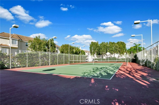 Detail Gallery Image 20 of 28 For 2825 Plaza Del Amo #106,  Torrance,  CA 90503 - 3 Beds | 2/1 Baths